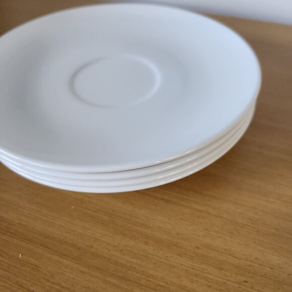 Centura by Corning White Coupe Saucers Set of 4 Pyroceram - Picture 3 of 4